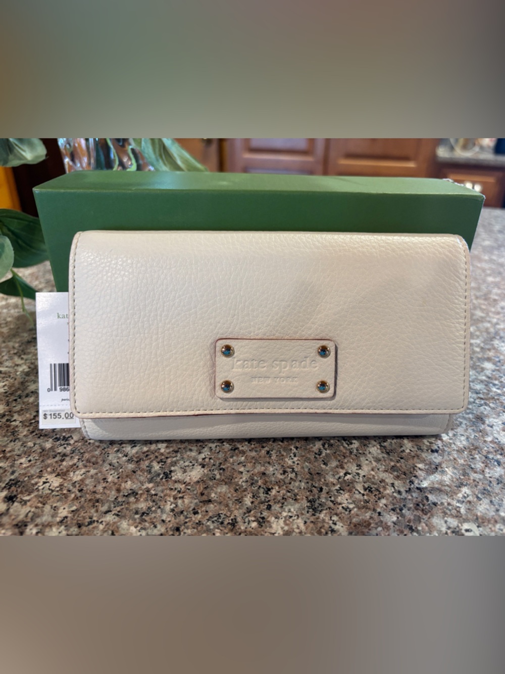 Kate Spade Sander westbury Cream Leather Fold Wallet with Silver-Tone Plaque